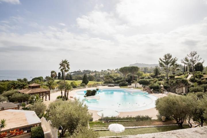 Magic Mer Saint-Raphael  Exterior photo